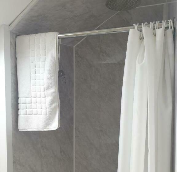 민박 Leamington House