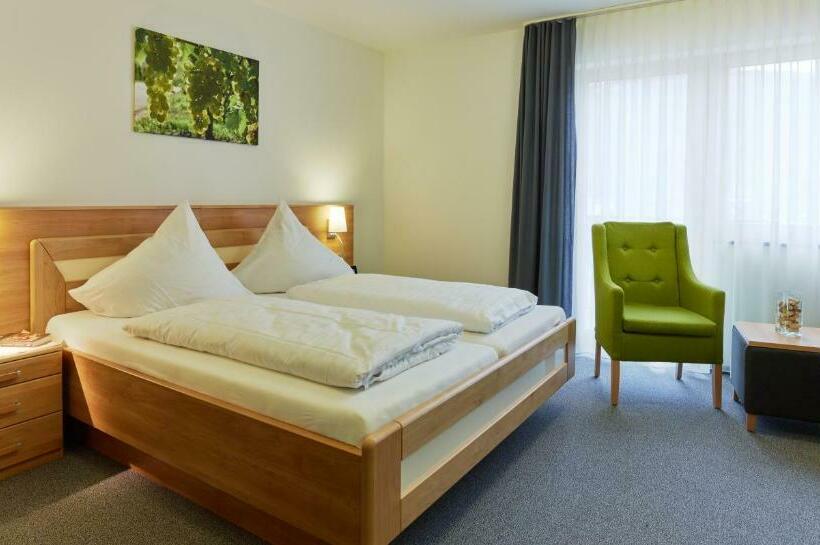 ベッドアンドブレックファースト Weinhaus Am Schieferfels