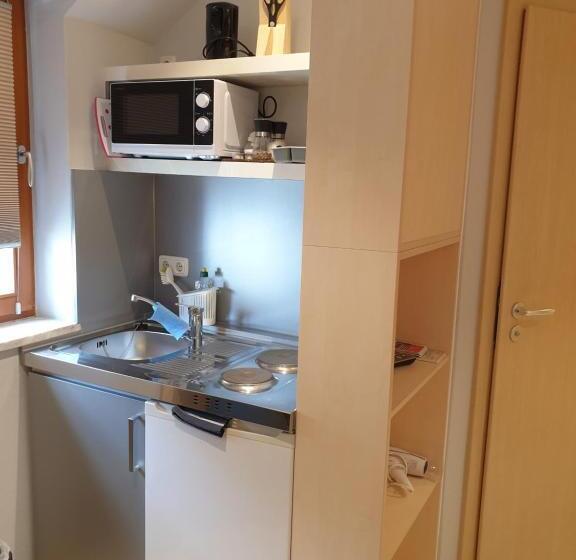 Hausner`s Hotel Studio Apartments