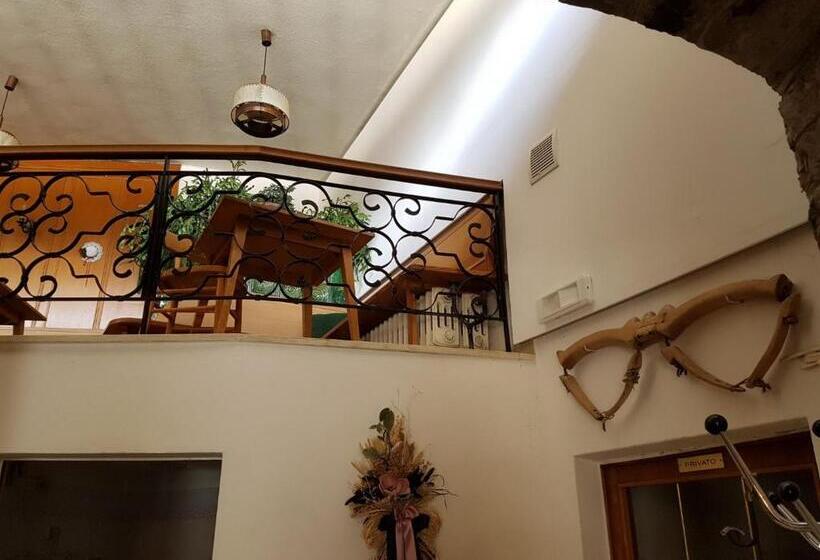 فندق Albergo Posta