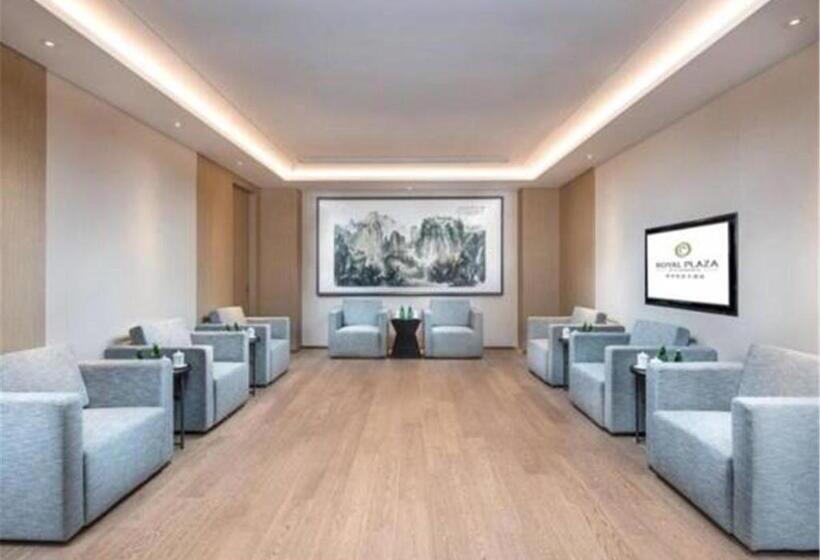 هتل Inzone Royal Plaza S