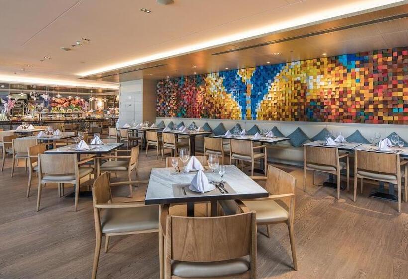 هتل Inzone Royal Plaza S