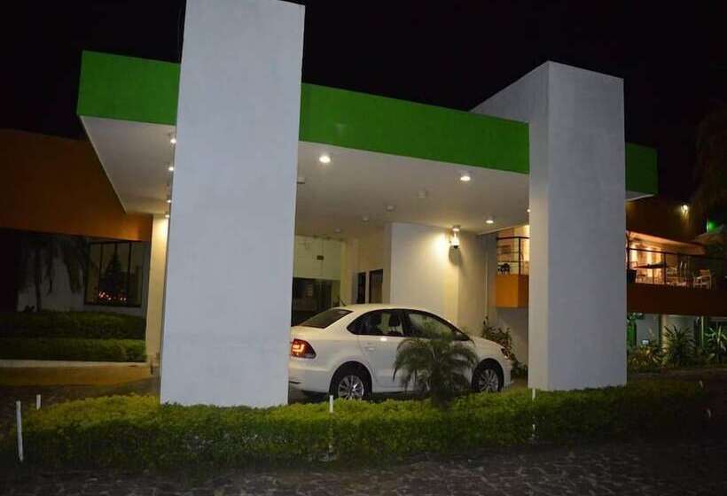 فندق Jardin Real