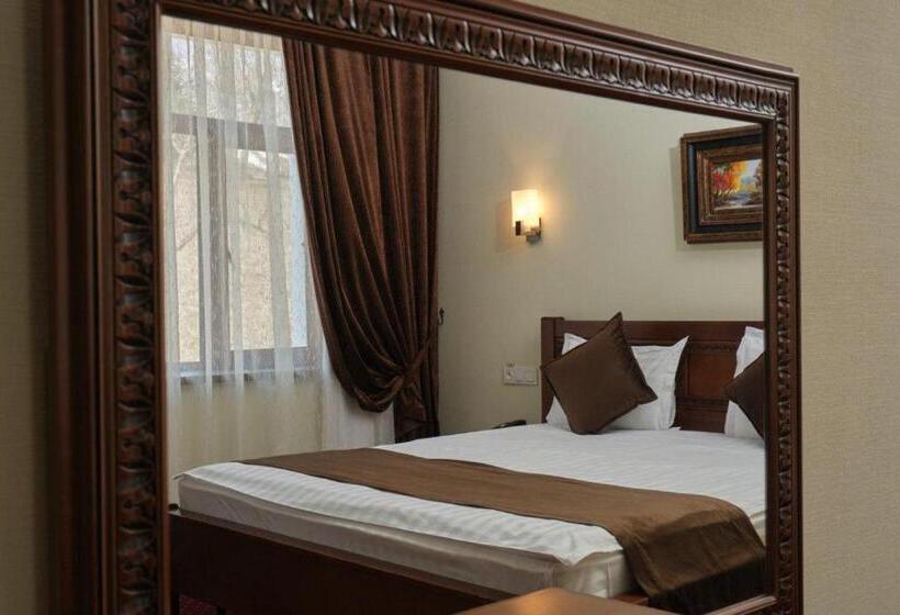 酒店 лайнер горный курортный комплекс Layner в чимгане