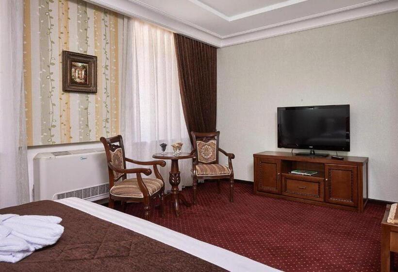 酒店 лайнер горный курортный комплекс Layner в чимгане