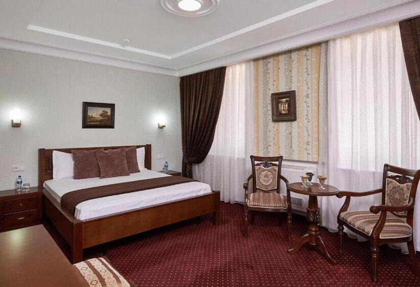 酒店 лайнер горный курортный комплекс Layner в чимгане