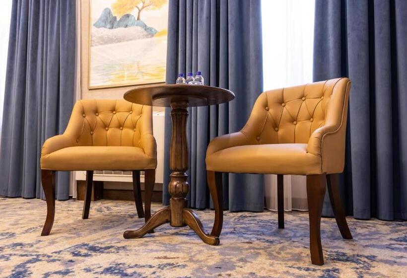 酒店 лайнер горный курортный комплекс Layner в чимгане