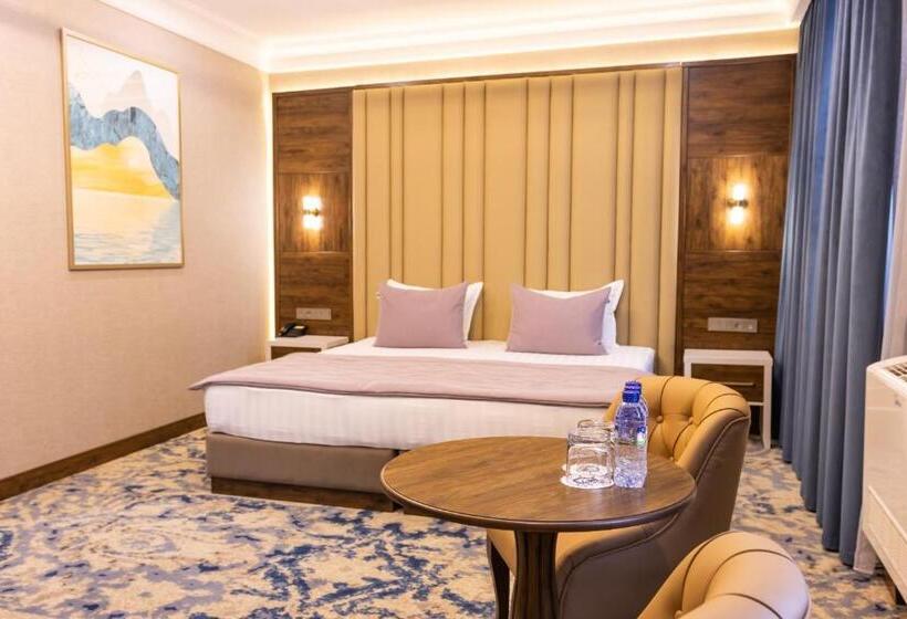 酒店 лайнер горный курортный комплекс Layner в чимгане