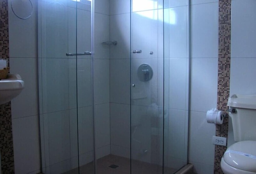 ホテル Portobelo Guatape