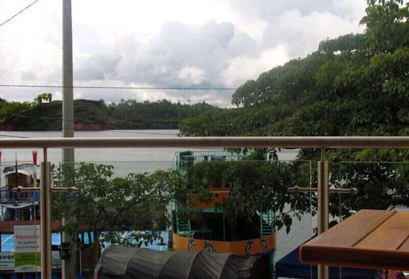 ホテル Portobelo Guatape