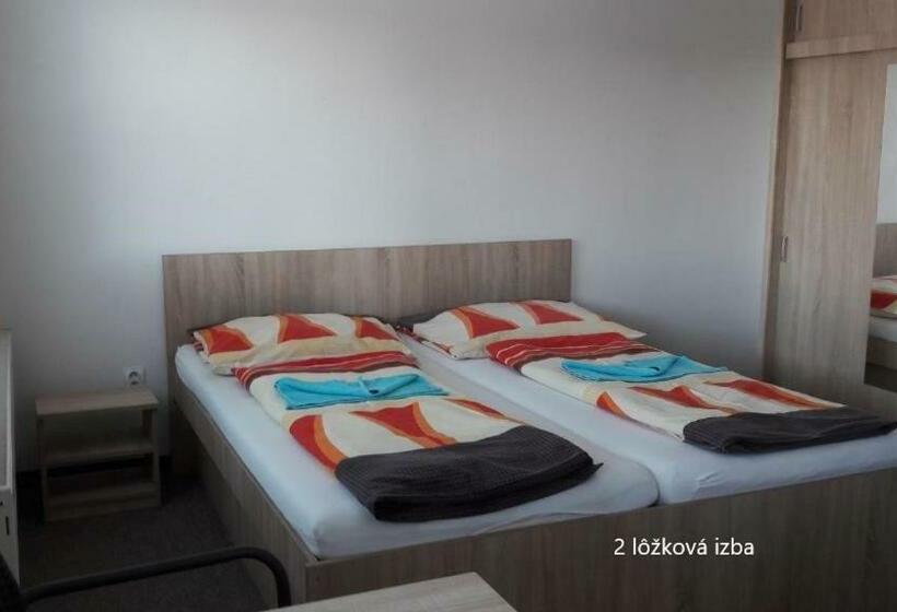 פנסיון Európa Penzión