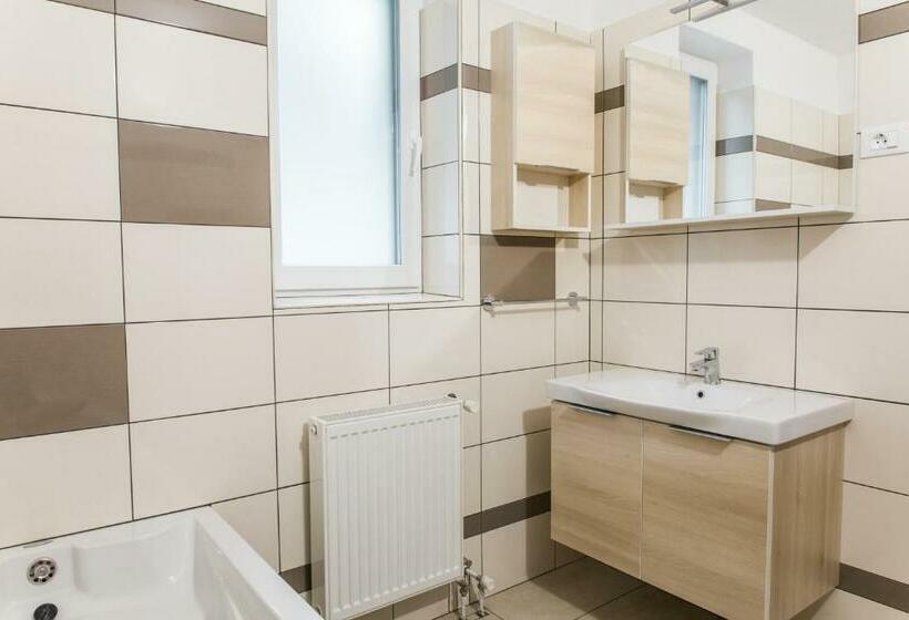 پانسیون Guest House Rosi