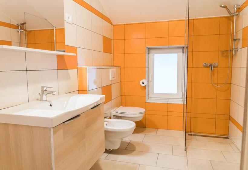 پانسیون Guest House Rosi