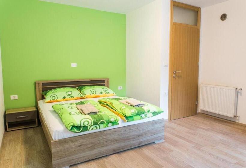 پانسیون Guest House Rosi