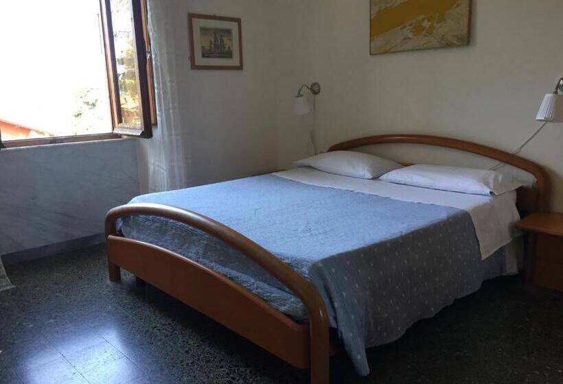 פנסיון Il Delfino