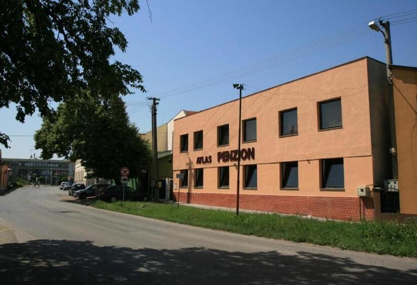 פנסיון Penzion Atlas