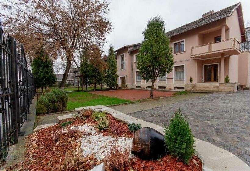 بنسيون Williams House