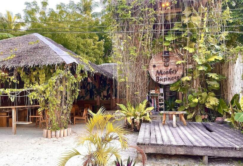 استراحتگاه Monkey Business Siquijor