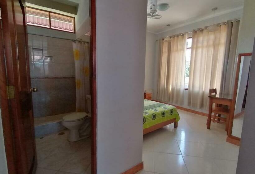 הוסטל Rosa Victoria