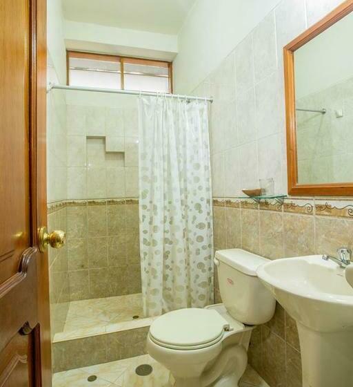 הוסטל Rosa Victoria