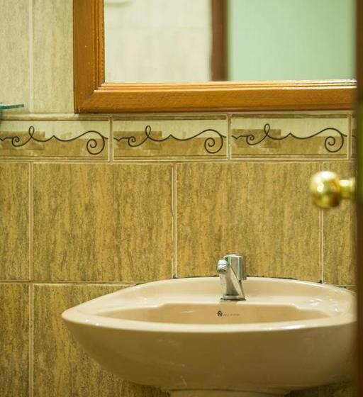 הוסטל Rosa Victoria