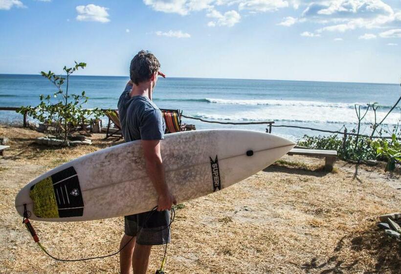 הוסטל Finca Popoyo