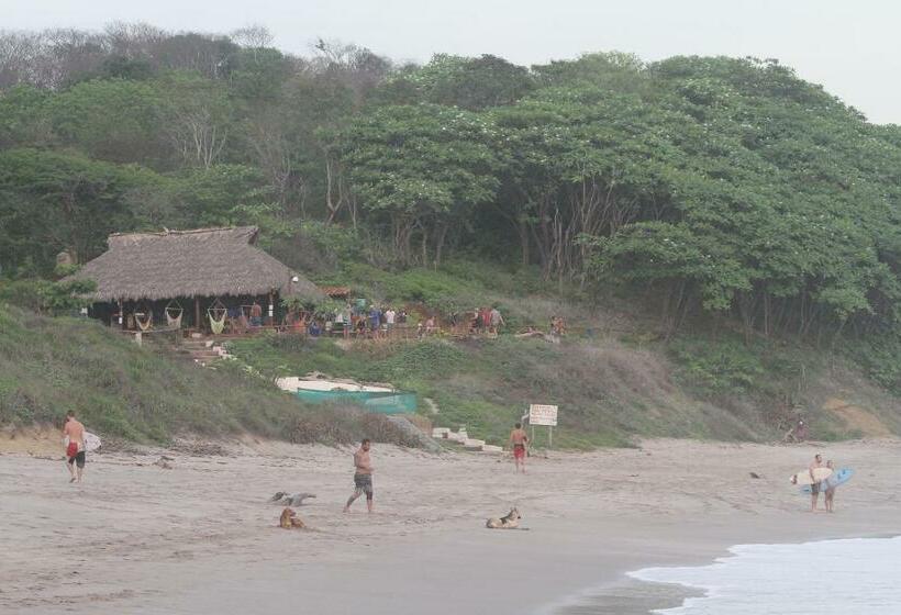 הוסטל Finca Popoyo