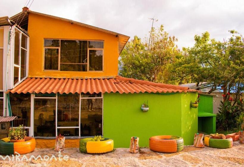 ユースホステル Miramonte Hostal