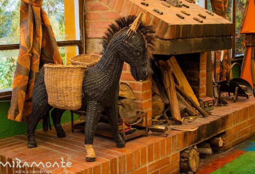 ユースホステル Miramonte Hostal