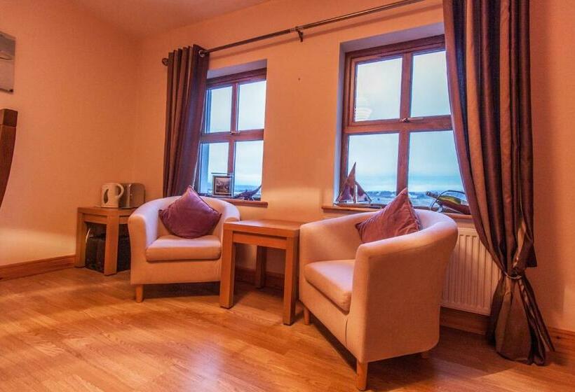 مبيت وإفطار Achill Water S Edge