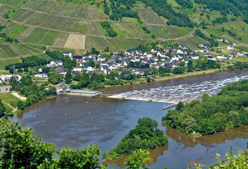 ベッドアンドブレックファースト Gästehaus Hoffmann