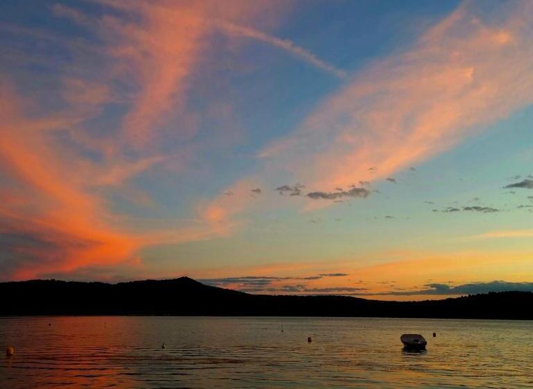 住宿加早餐 Monastero Del Lago