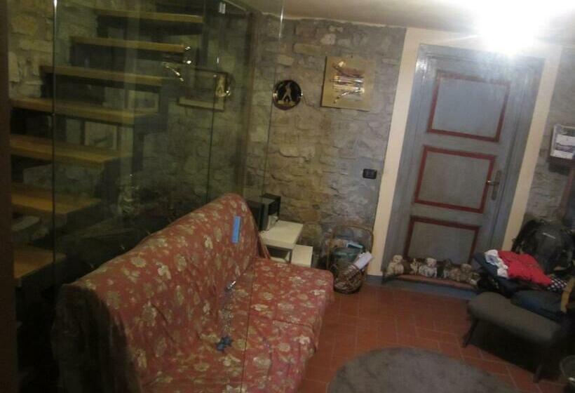 ベッドアンドブレックファースト Poggio Delle Rondini