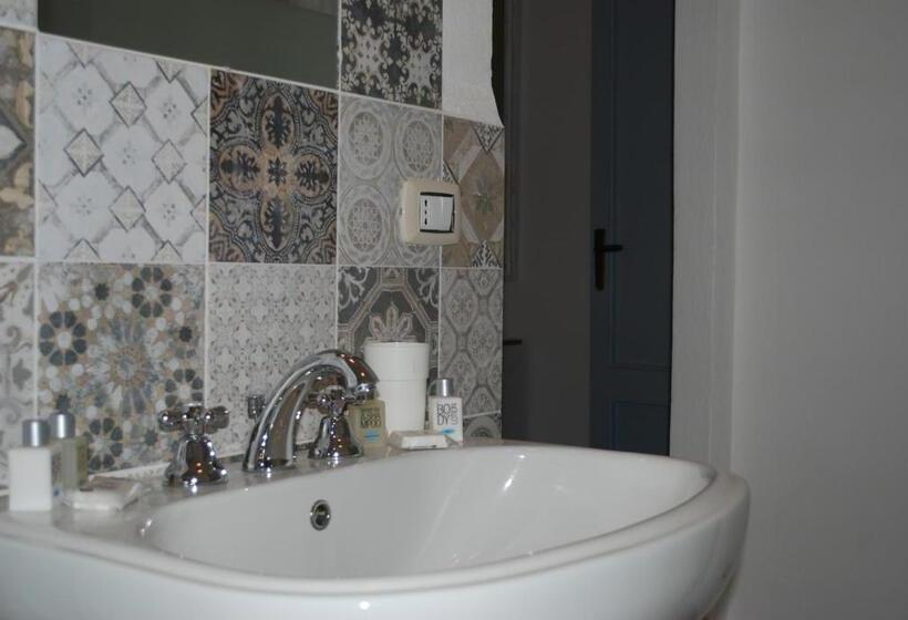 ベッドアンドブレックファースト Zabbara