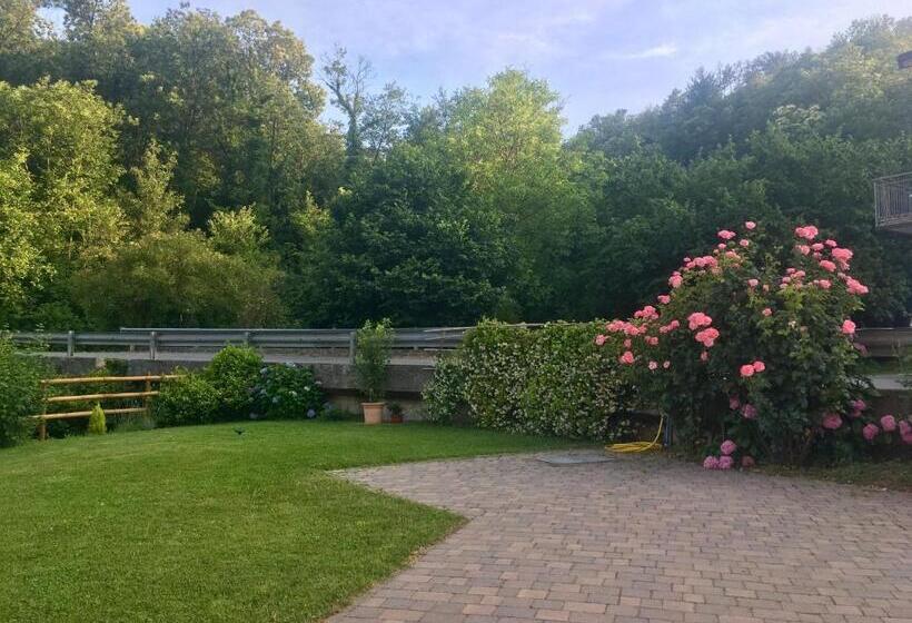 בית מלון כפרי Agriturismo La Ferriera