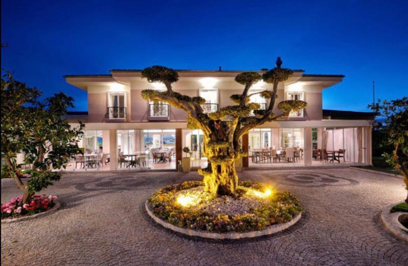 فندق B. Equine Range