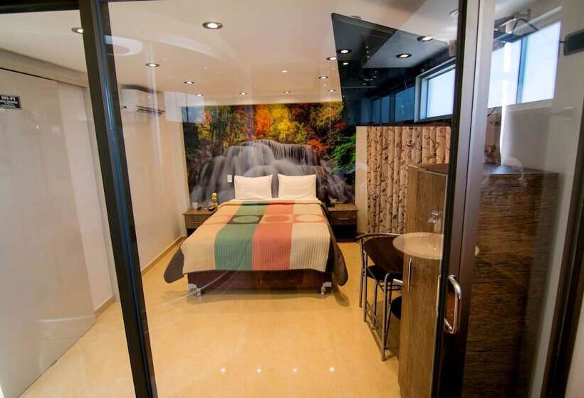 酒店 Hostal Encantos