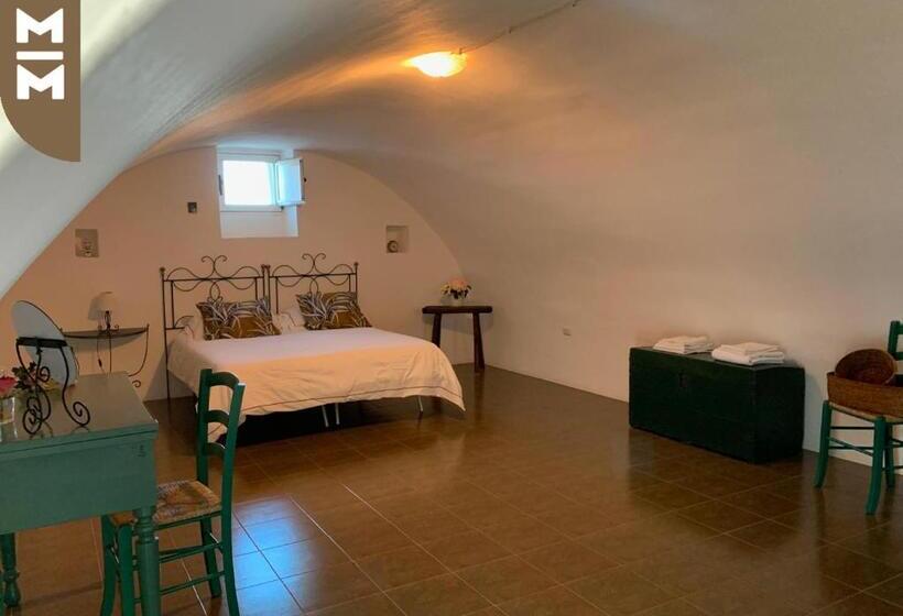 ホテル Masseria Mangiato 1557