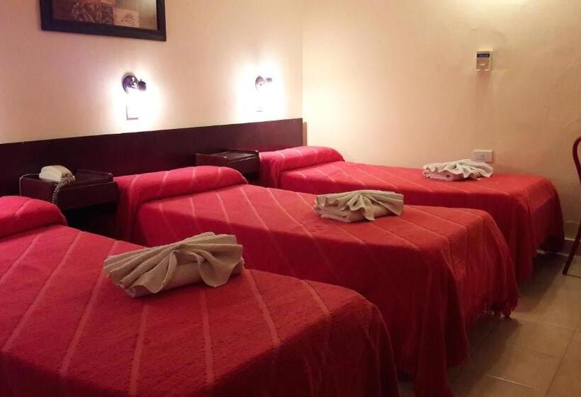 Отель Santa Clara