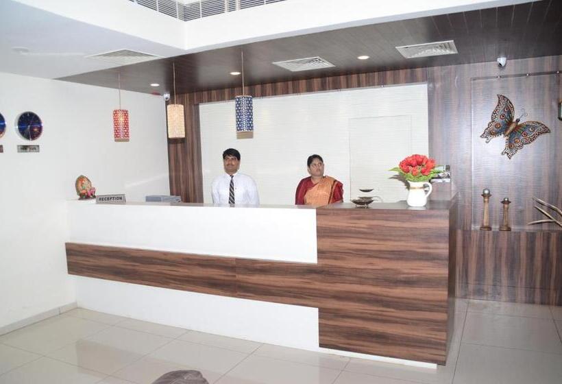 فندق Somisetty Landmark