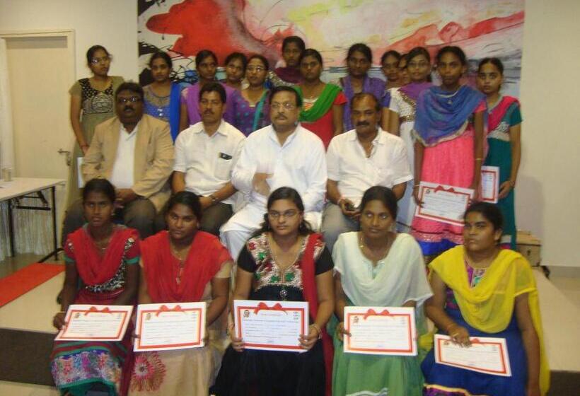 فندق Somisetty Landmark