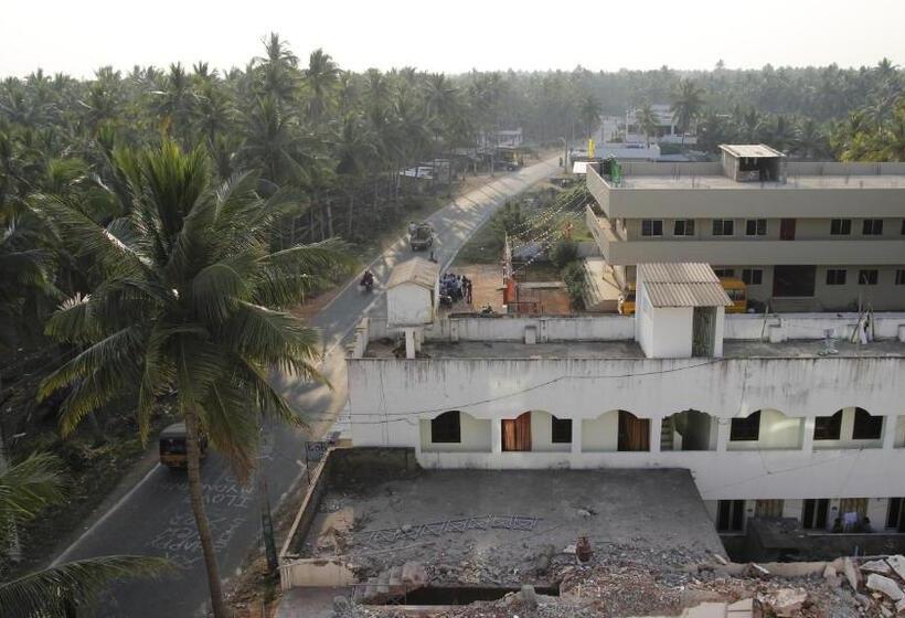 فندق Somisetty Landmark