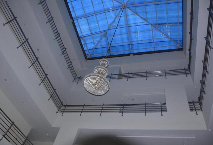 فندق Somisetty Landmark