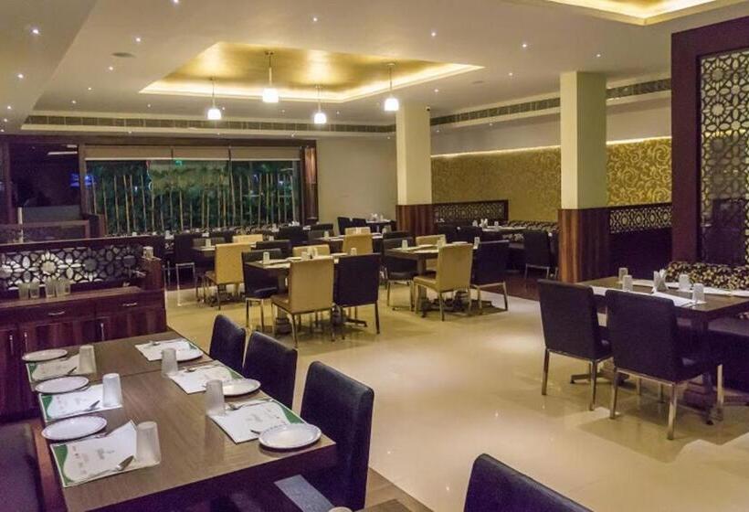 فندق Somisetty Landmark