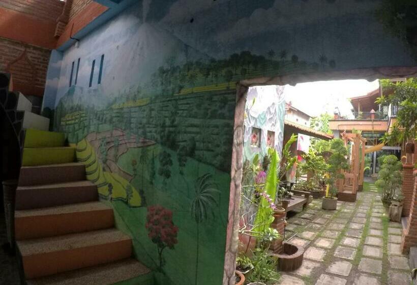 פנסיון Bottelmania