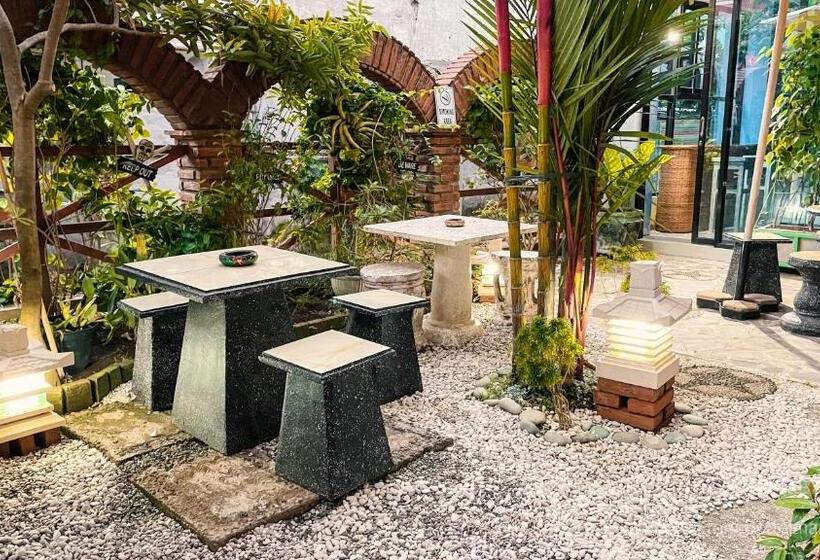 פנסיון Bottelmania