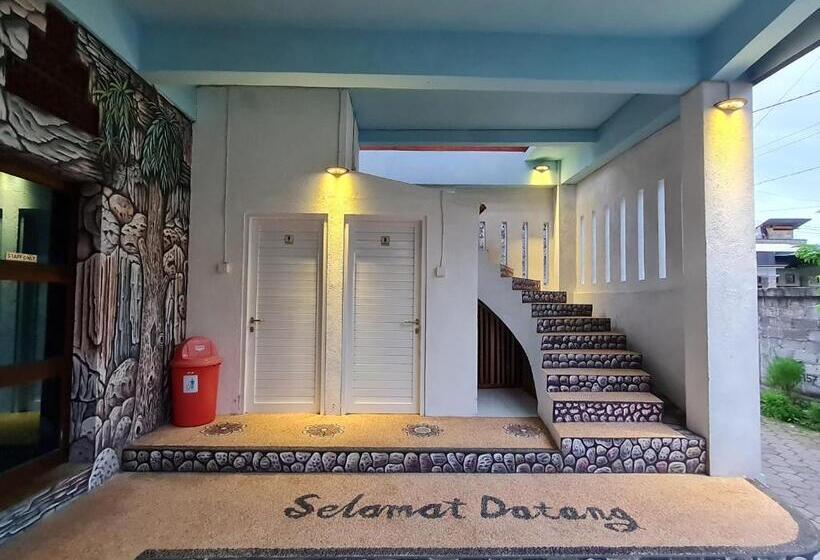 פנסיון Bottelmania