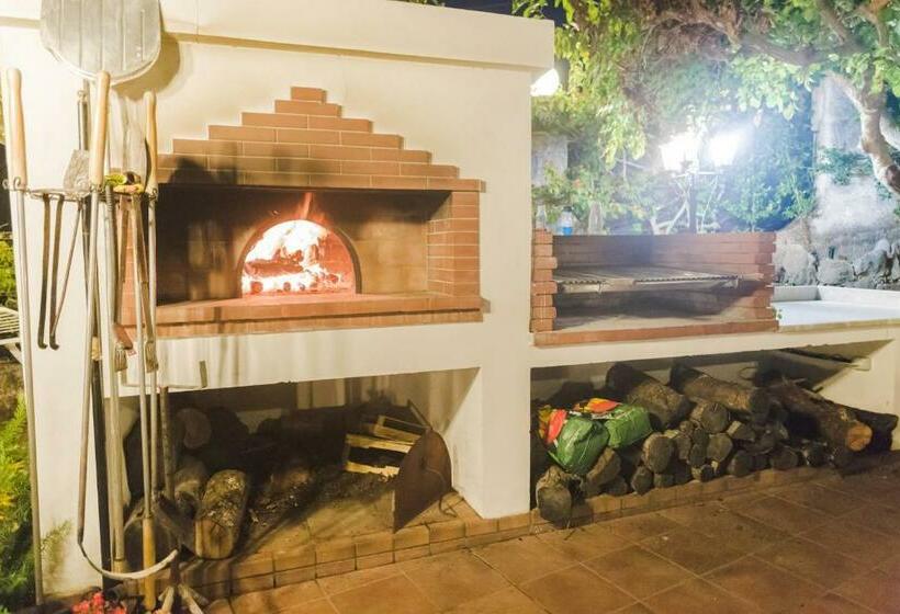 פנסיון Chiaro Di Luna