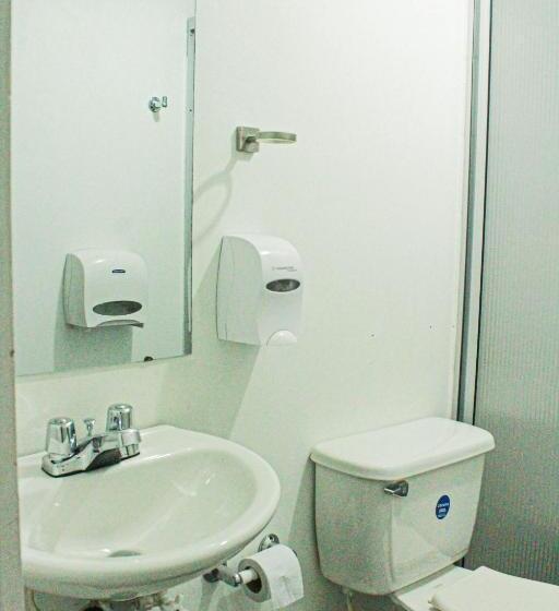 ペンション El Cable Hostal