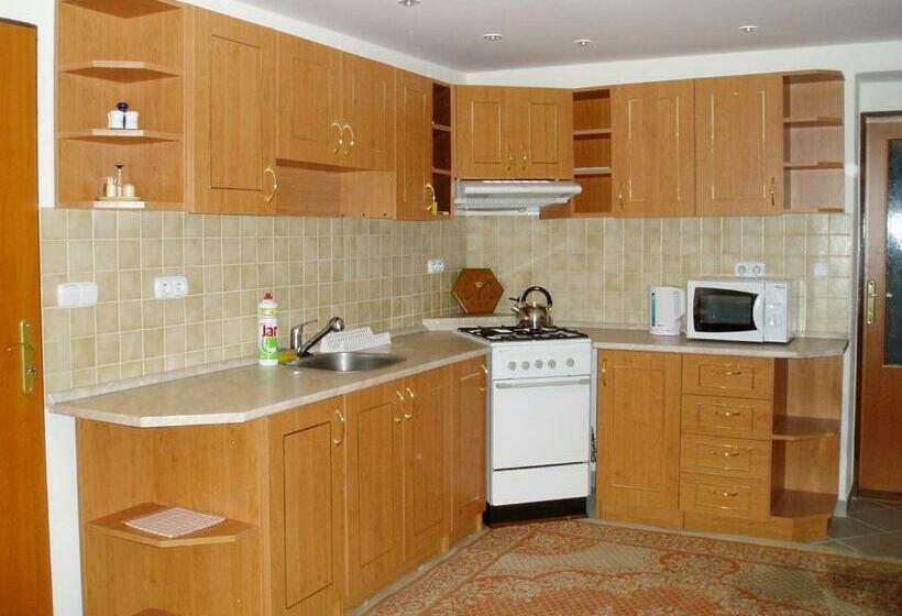 膳宿费 Guest House Boba